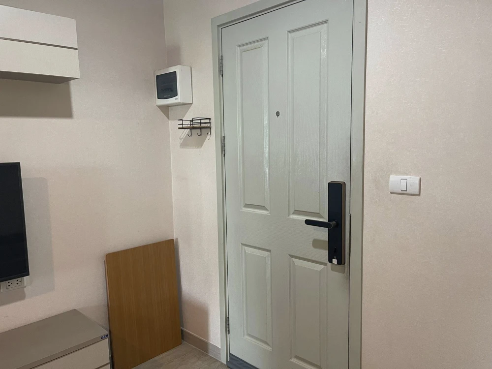 For rent: HI Ladprao 130, 3rd floor, fully furnished unit. Very livable. Book now! Don't miss out!