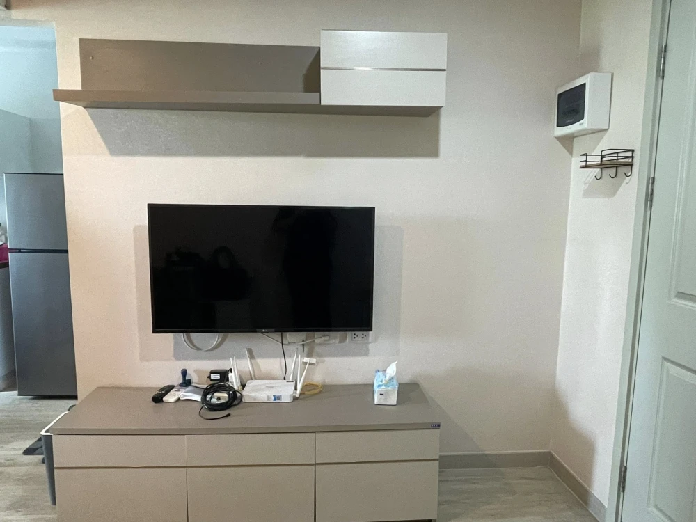 For rent: HI Ladprao 130, 3rd floor, fully furnished unit. Very livable. Book now! Don't miss out!