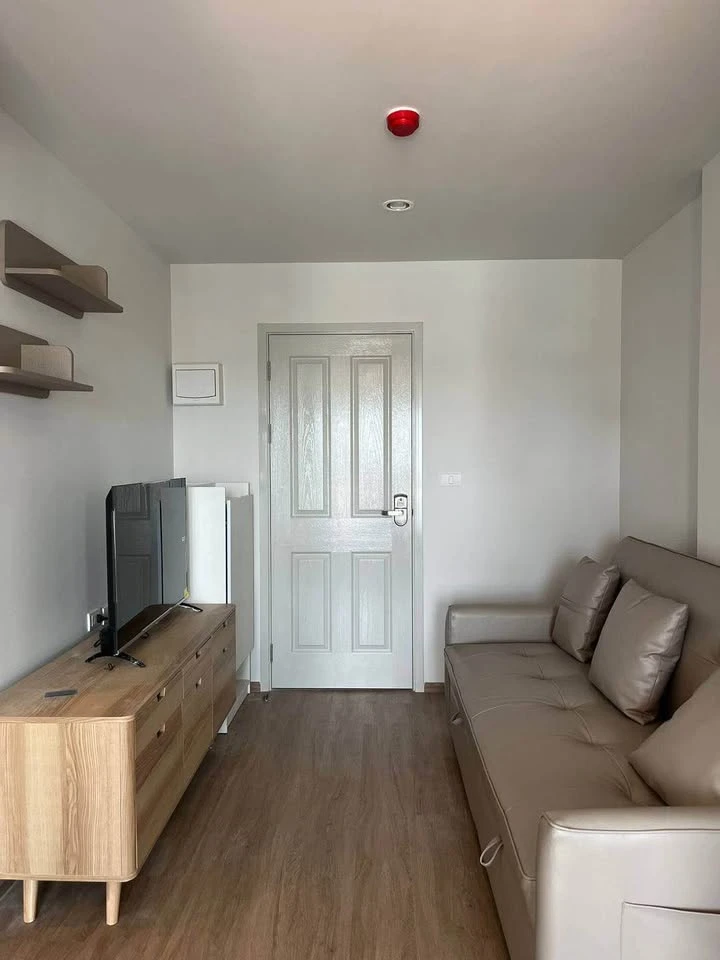 For rent: HI Rise Ratchayothin Station, ready to move in, fully furnished, come and reserve now.
