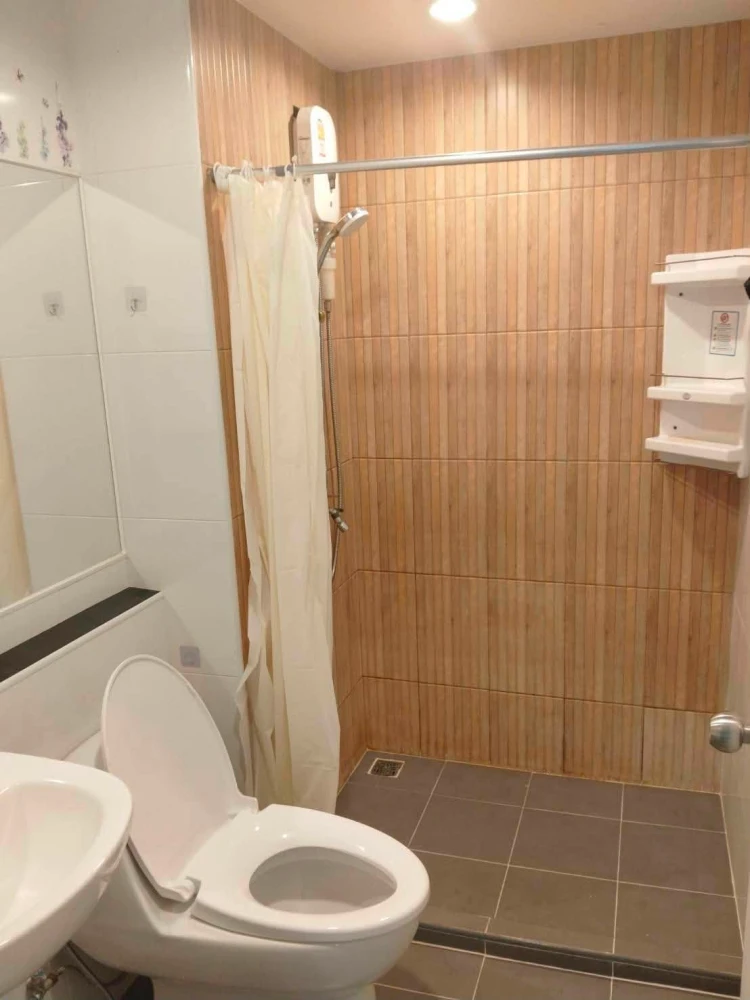 For rent: HI Seacon Station, 4th floor, pool view, fully furnished. Book now!