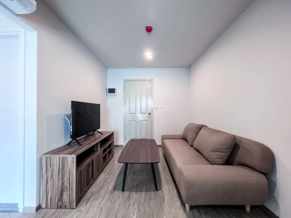 For rent: HI Seacon Station, 4th floor, nice room, fully furnished, reserve now, hurry!