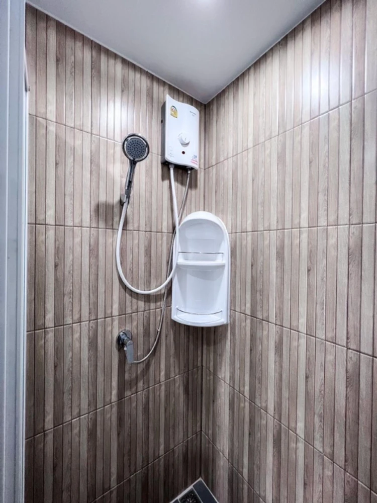 For rent: HI Seacon Station, 4th floor, nice room, fully furnished, reserve now, hurry!