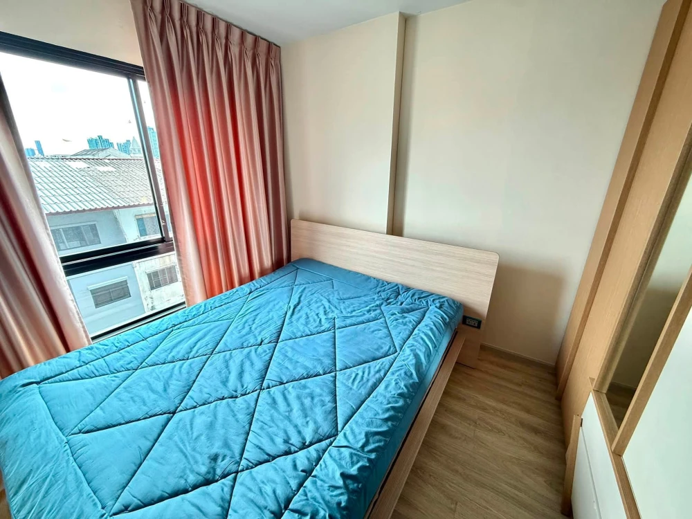 For rent: Hi Sukhumvit 93, 1 bedroom, 1 bathroom. Comes with a large, comfortable sofa. Great location. Book now!