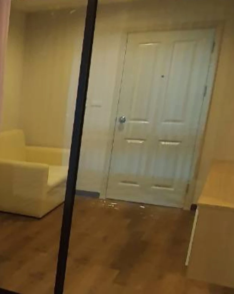 For rent: Hi Sutthisan, 4th floor. Nice, fully furnished unit. Book now!
