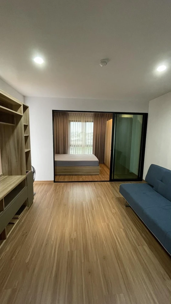 For rent: Hi Sutthisan, 5th floor. Nice, fully furnished unit. Book now!