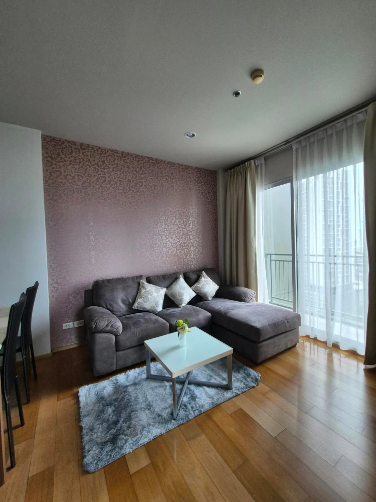 For rent: Hive at Sathorn, 18th floor, fully furnished. Book now!