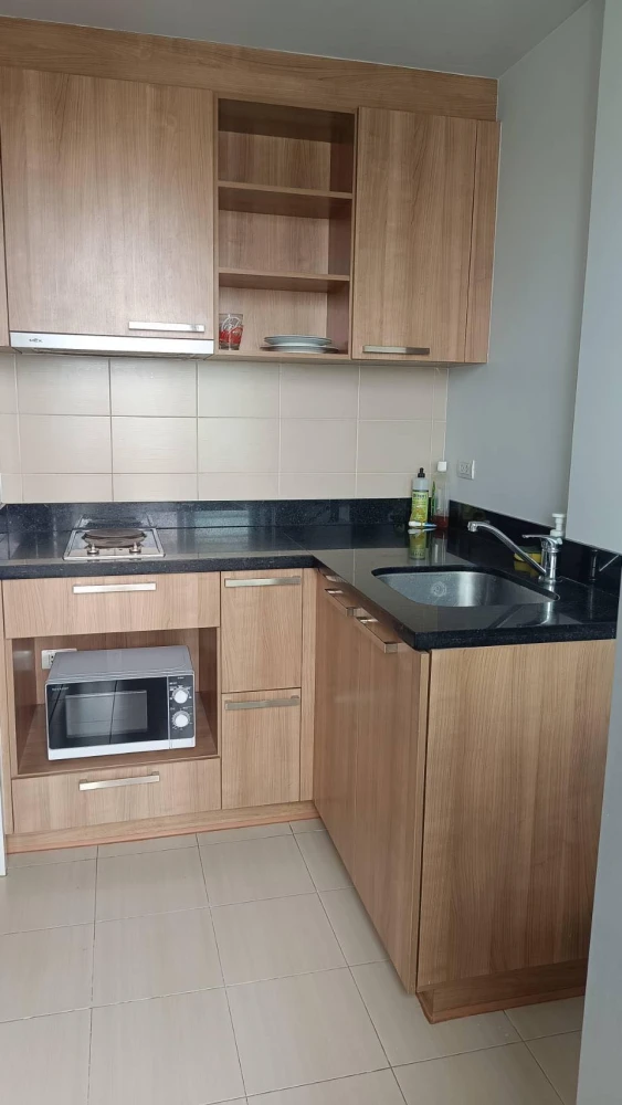 For rent: Hive Taksin, 12th floor, nice room, fully furnished, book now, don't wait.