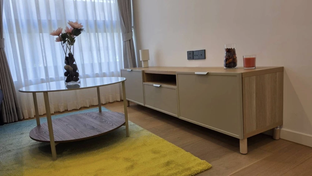 For rent: HOLME Ekkamai 22, 3rd floor, fully furnished unit, very livable. Book now!
