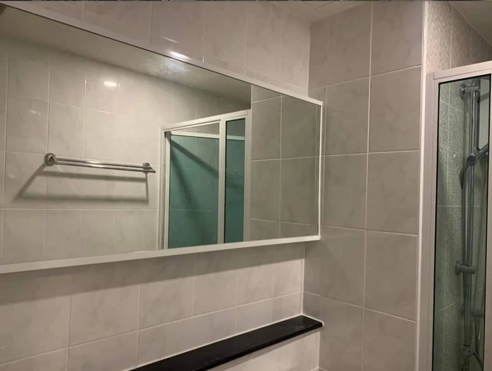 For rent: Humble Living @ fueangfu, complete with furniture and appliances, washing machine included. Don't miss it!