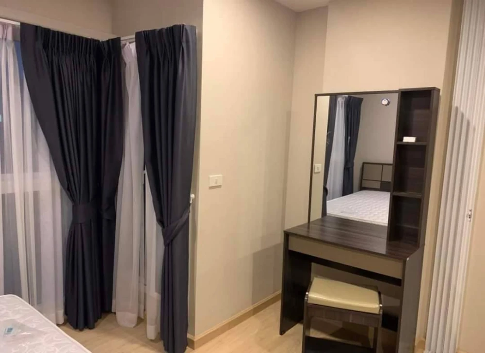 For rent: Humble Living @ fueangfu, complete with furniture and appliances, washing machine included. Don't miss it!
