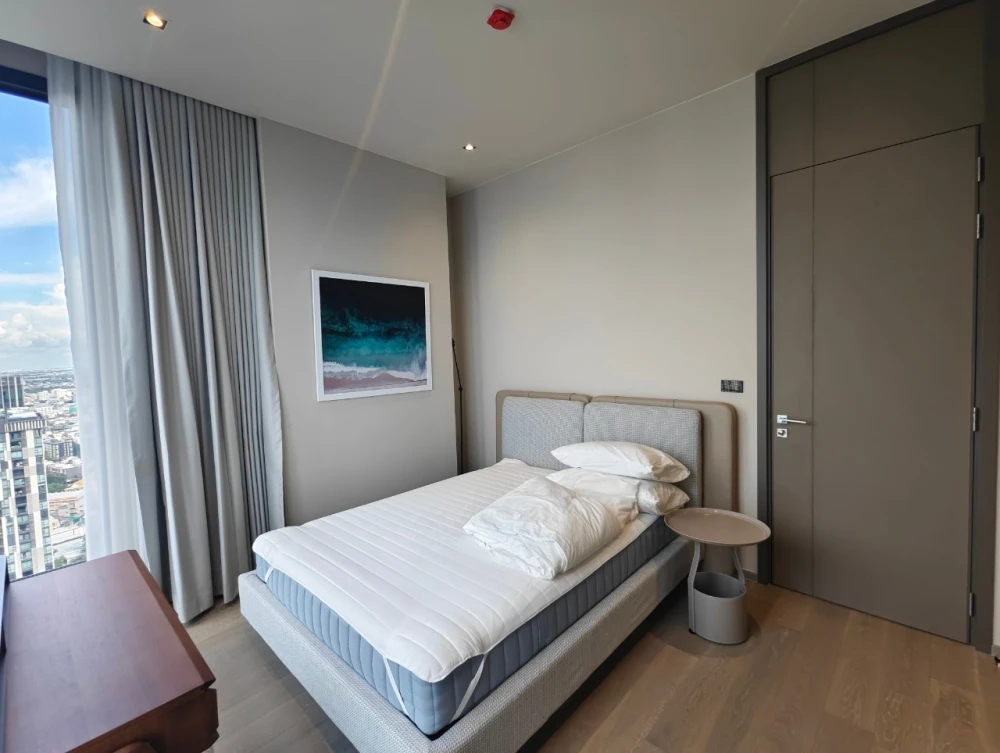 For rent: Hyde Heritage Thonglor, 33rd floor, high floor, great view, fully furnished. Book now!
