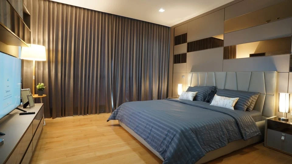 ให้เช่า Hyde Sukhumvit 13 ห้องกว้างขวาง ชั้นสูง วิวเมือง ห้องนอนบิวท์อิน ตกแต่งครบพร้อมอยู่