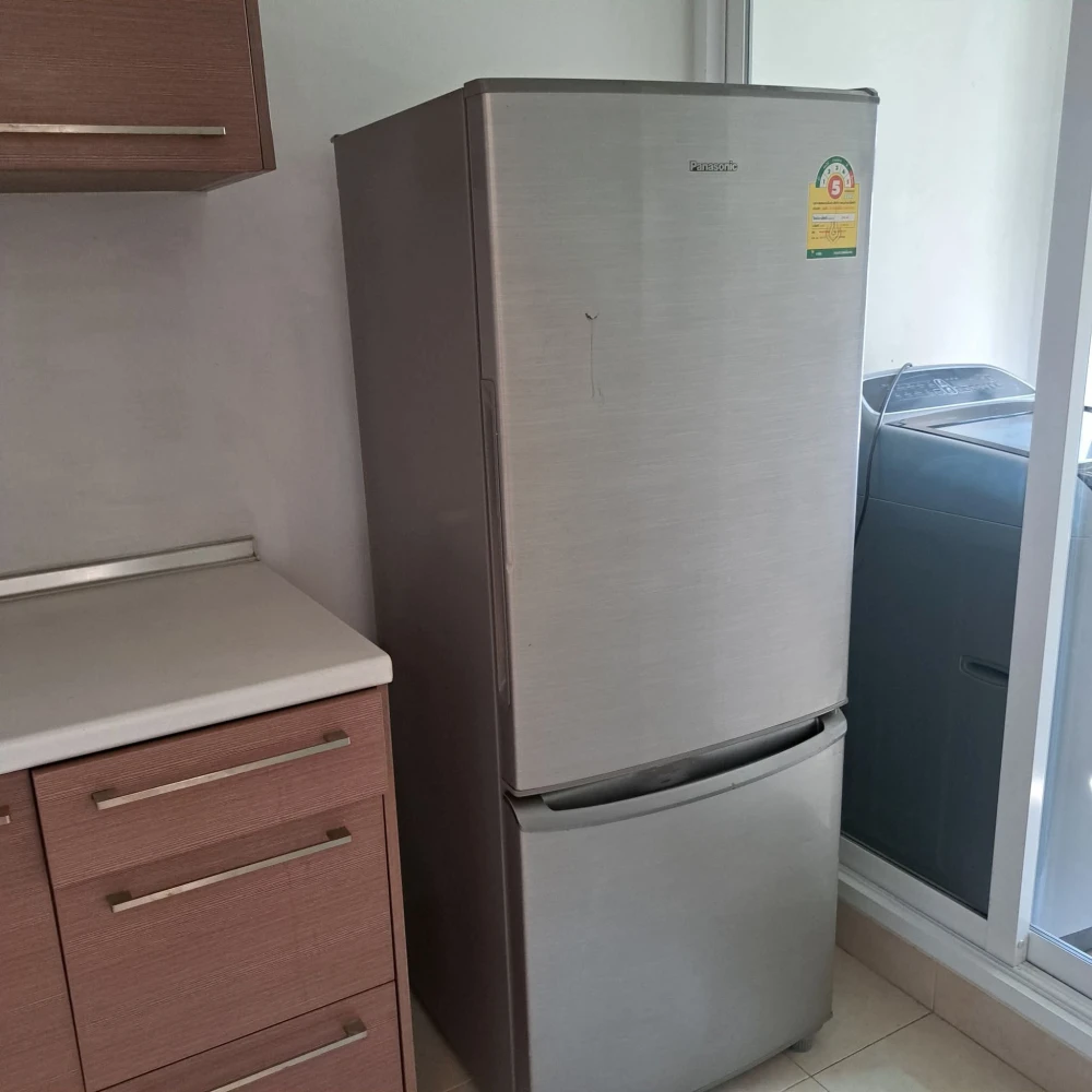 For rent: i-biza Condominium RCA, 5th floor, pool view, fully furnished, ready to move in. Reserve now, don't miss out!