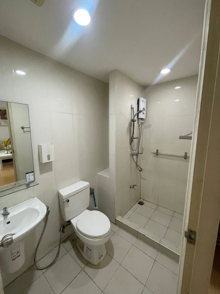 ให้เช่า I Condo Sukhumvit 105 มีเฟอร์จัดเต็ม ตกแต่งทั้งห้องพร้อมเข้าอยู่ ดีแบบนี้จองเลย