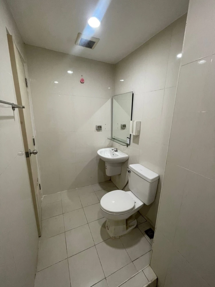 ให้เช่า I Condo Sukhumvit 105 มีเฟอร์จัดเต็ม ตกแต่งทั้งห้องพร้อมเข้าอยู่ ดีแบบนี้จองเลย