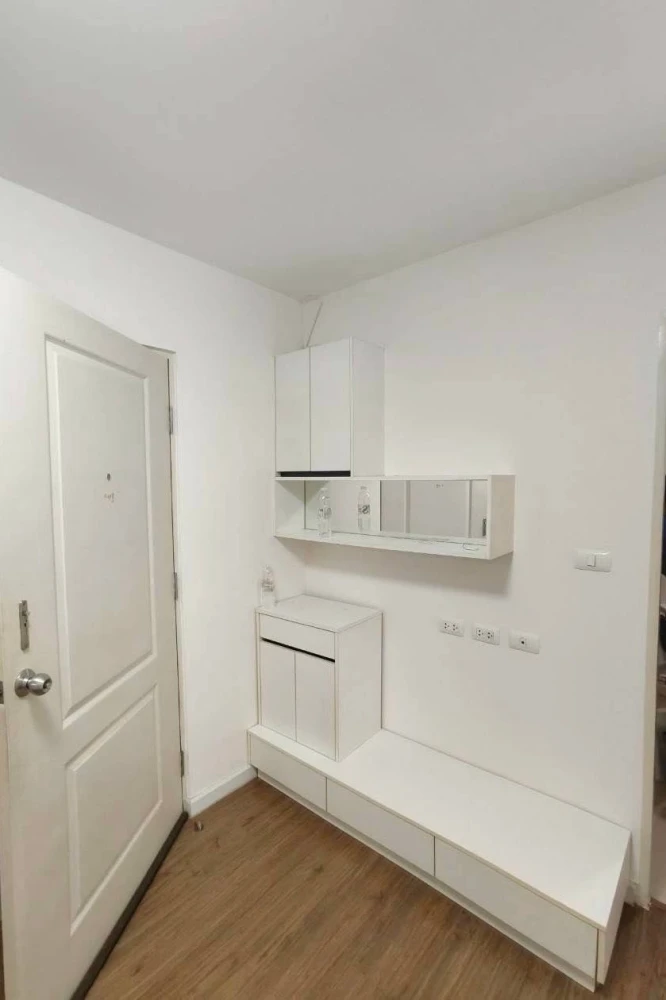 For rent: I Condo Sukumvit 105. Nice room, fully furnished with appliances. Special price! Book now!