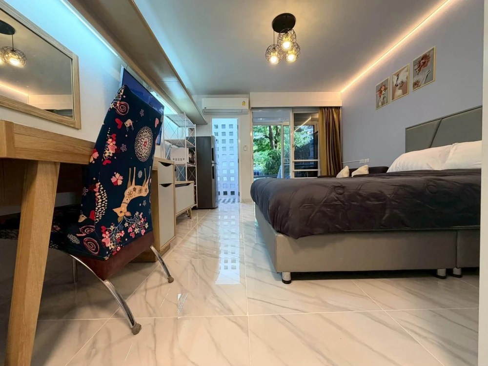 For rent: i-HOUSE Laguna Garden RCA, 1 bedroom, 1 bathroom, fully furnished. What are you waiting for?
