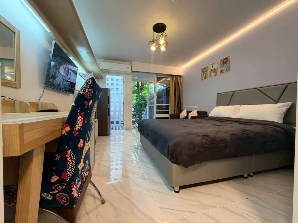 For rent: i-HOUSE Laguna Garden RCA, 1 bedroom, 1 bathroom, fully furnished. What are you waiting for?