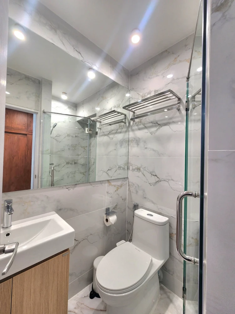 For rent: Fully furnished unit at i-HOUSE Laguna Garden RCA, located on the 5th floor. Book now—don’t miss out!