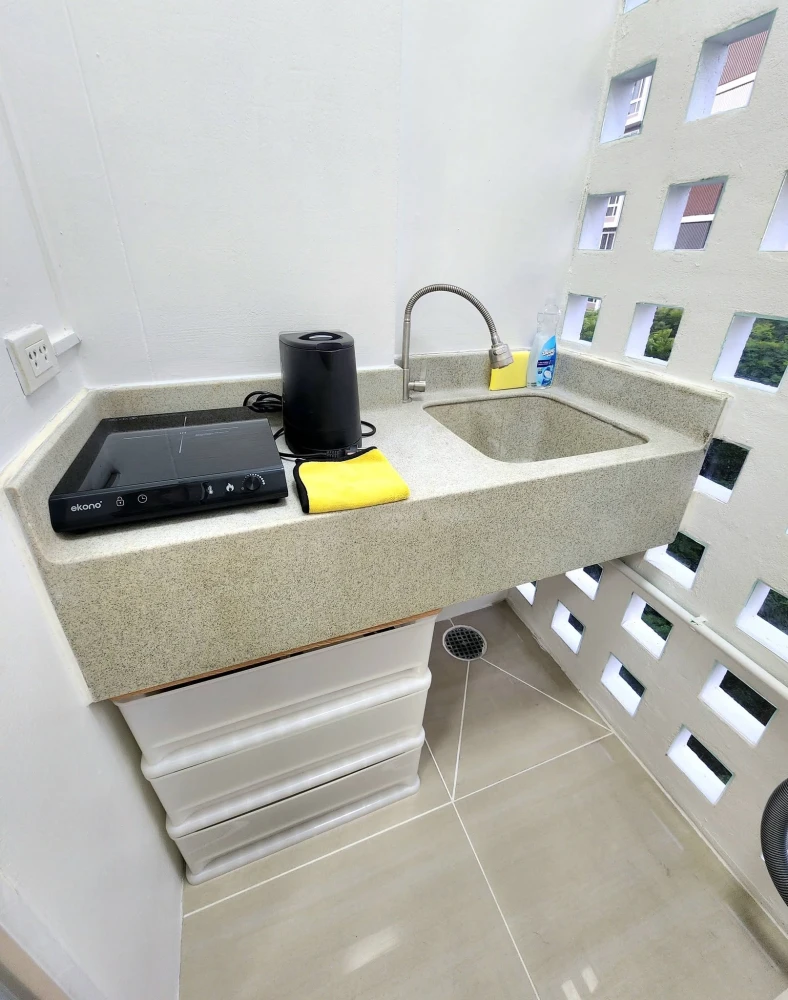 For rent: i-HOUSE Laguna Garden RCA, 6th floor, minimalist style. What are you waiting for?