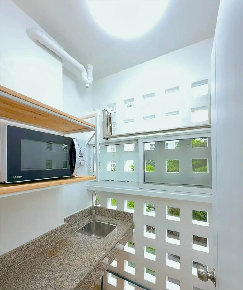 For rent: i-HOUSE Laguna Garden RCA, beautifully decorated room with minimalist built-in furniture. Move-in ready!