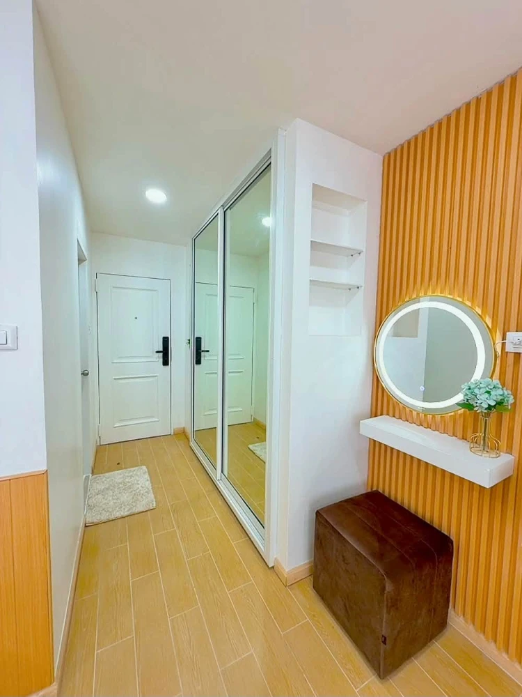 For rent: i-HOUSE Laguna Garden RCA, beautifully decorated room with minimalist built-in furniture. Move-in ready!
