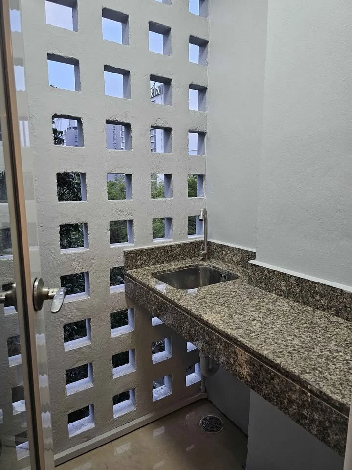 For rent: i-House Laguna Garden RCA. Beautifully decorated, fully furnished with high-quality materials. Ready to move in!!!