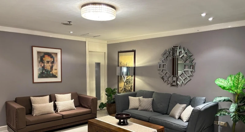 For rent: Icon III, 2 bedrooms. Spacious, fully furnished, and very livable. Book now! Don't miss out! Hurry!