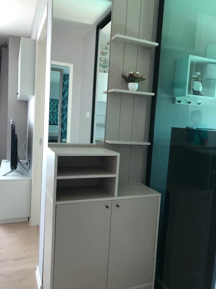 For rent: iCondo Green Space Sukhumvit 77 Phase 1. A nice, spacious unit with plenty of usable space. Move-in ready!