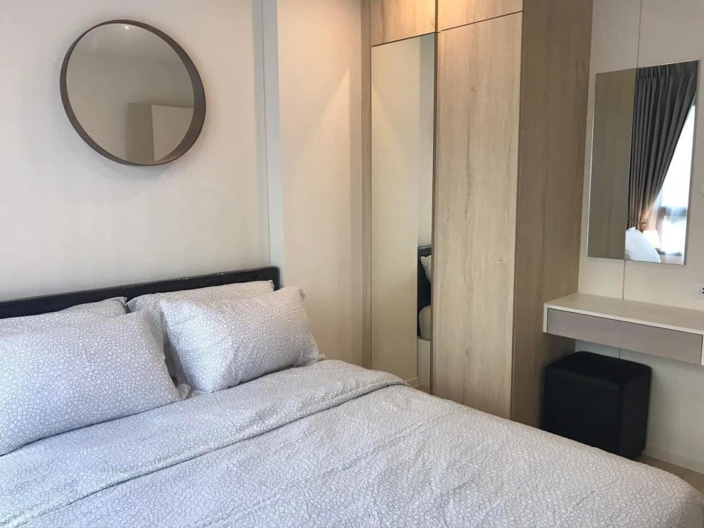 For rent: iCondo Green Space Sukhumvit 77, 3rd floor, pool view, beautiful room, fully furnished, book now.
