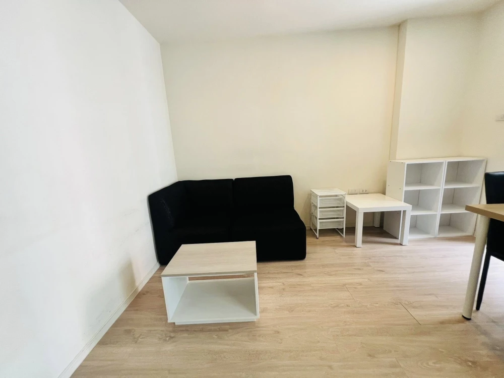 For rent: iCondo Green Space Sukhumvit 77, pool view, nice room, fully furnished, reserve now, don't delay.