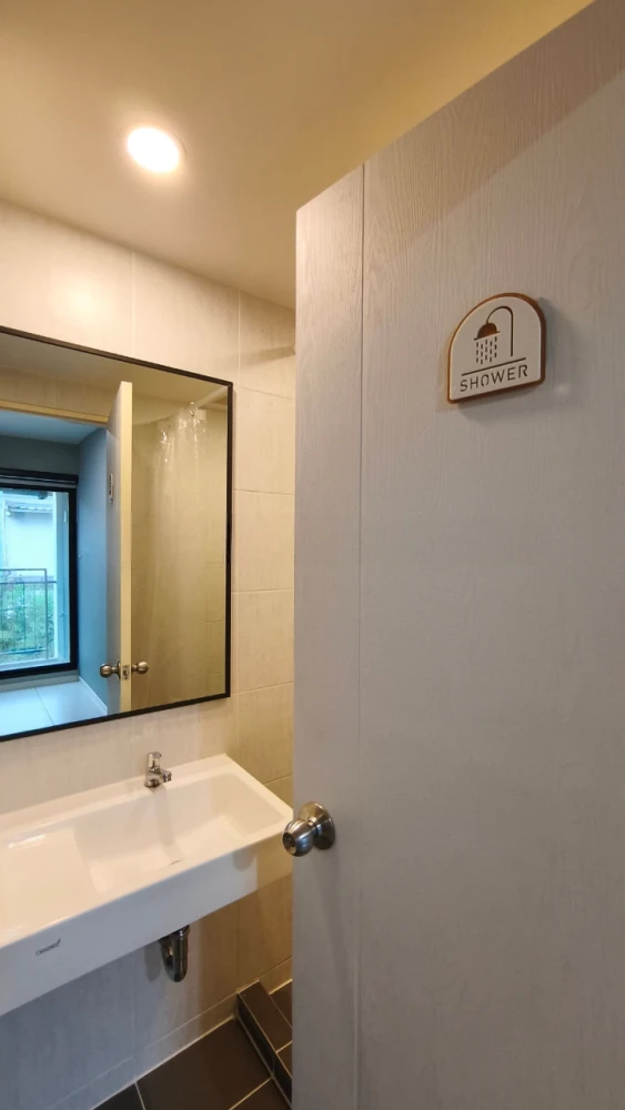 For rent: iCondo Green Space Sukhumvit 77 Phase 2, near the fire escape, easy access, receives gentle morning sun. Don't miss out!