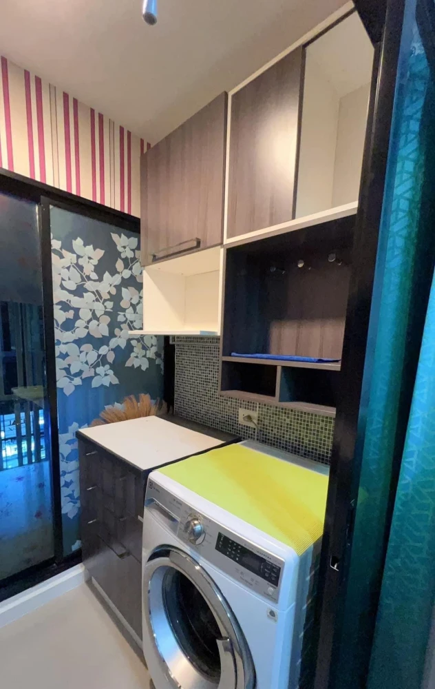 For rent: iCondo Salaya, 1 bedroom, 1 bathroom, beautiful wallpaper, fully furnished, hurry and reserve now!
