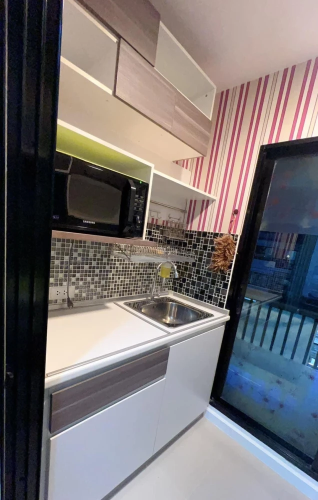 For rent: iCondo Salaya, 1 bedroom, 1 bathroom, beautiful wallpaper, fully furnished, hurry and reserve now!