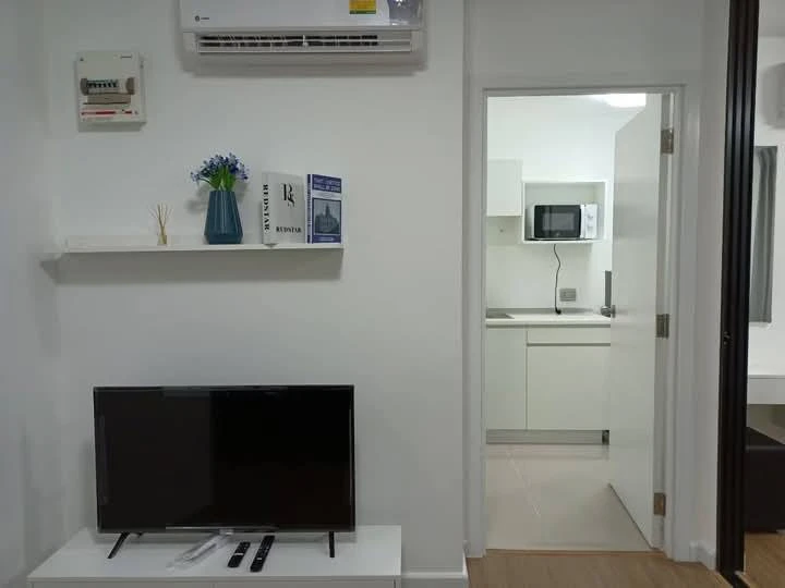 For rent: Icondo Salaya 2, 8th floor, fully furnished unit. Very livable. Book now! Don't miss out! Act fast!