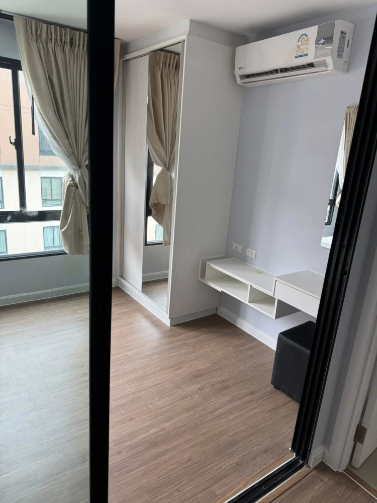 For rent: iCondo Salaya 2, spacious room, good location, fully furnished, just bring your bags and move in.