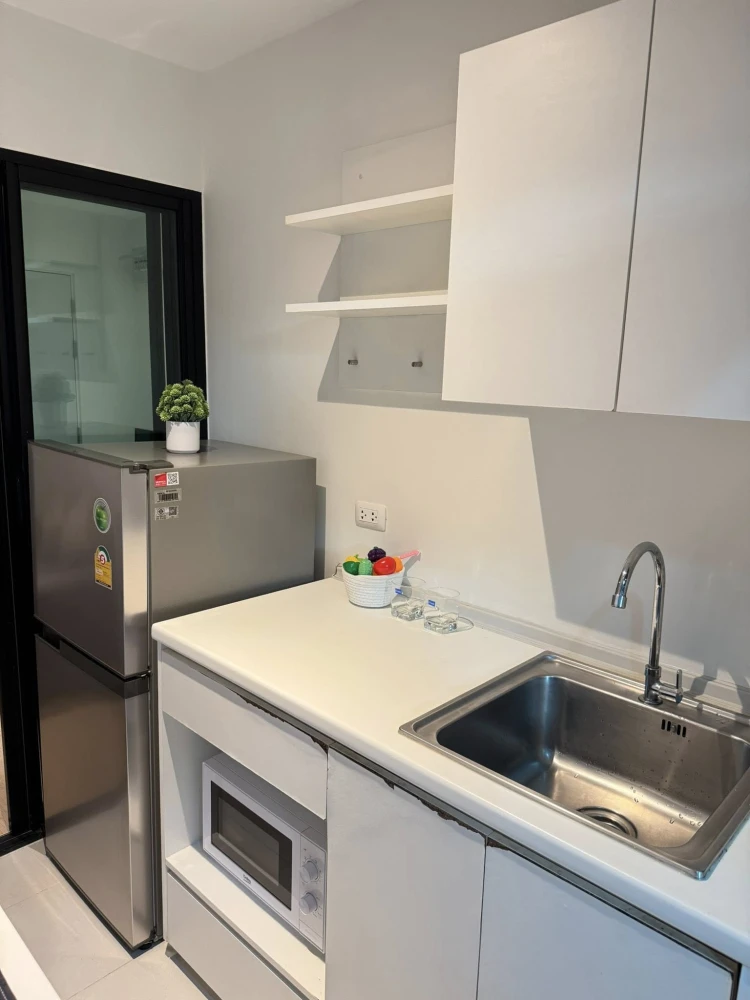 For rent: ICondo Serithai Green Space, nice room, 1st floor, good location, convenient transportation, fully furnished, reserve now.