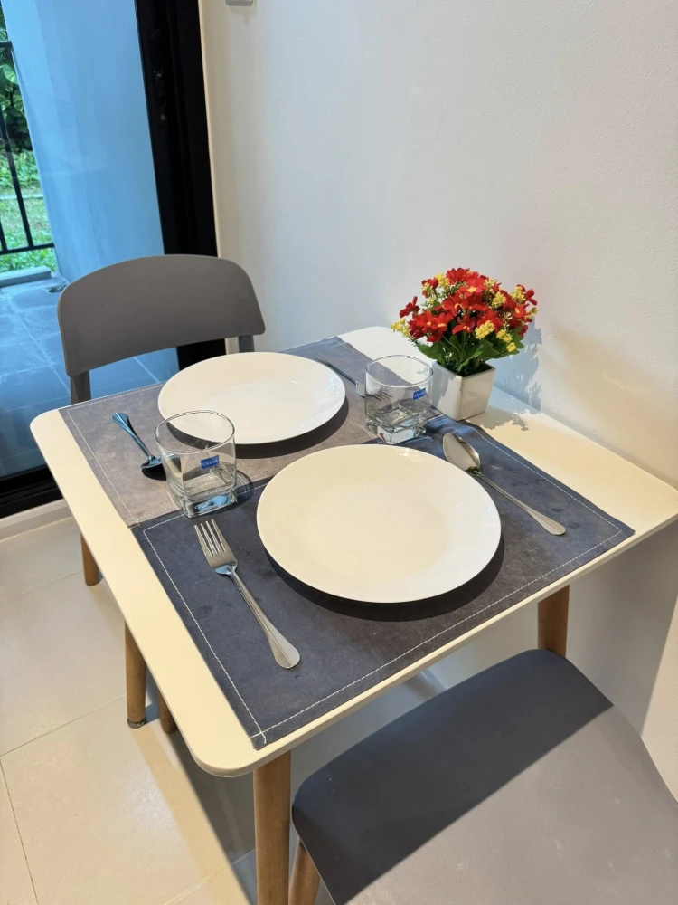 For rent: ICondo Serithai Green Space, nice room, 1st floor, good location, convenient transportation, fully furnished, reserve now.
