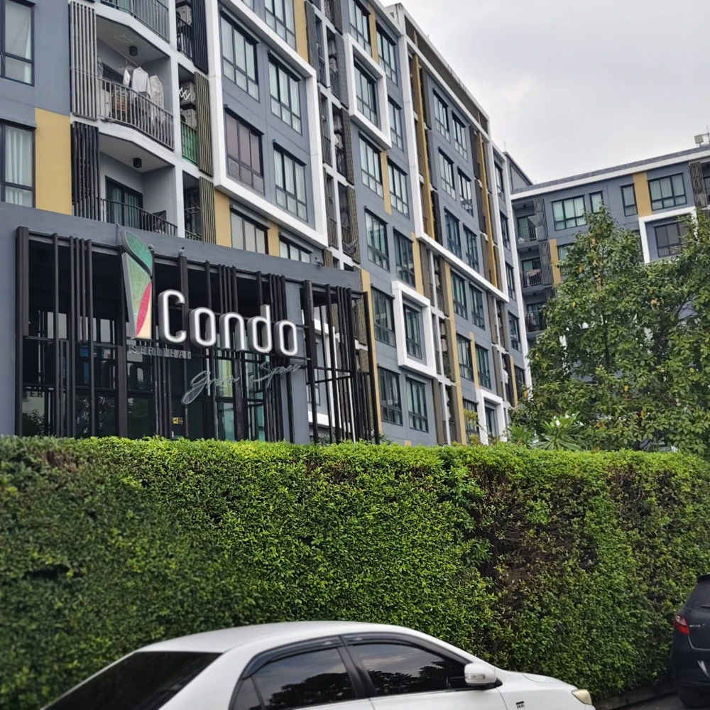 For rent: ICondo Serithai Green Space. Nice room, fully furnished. Ground floor unit available for booking.