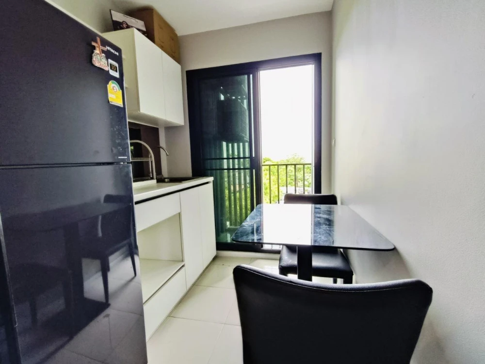 For rent: iCondo Serithai Green Space, corner room, extremely private, everything you need is here. You must not miss it.