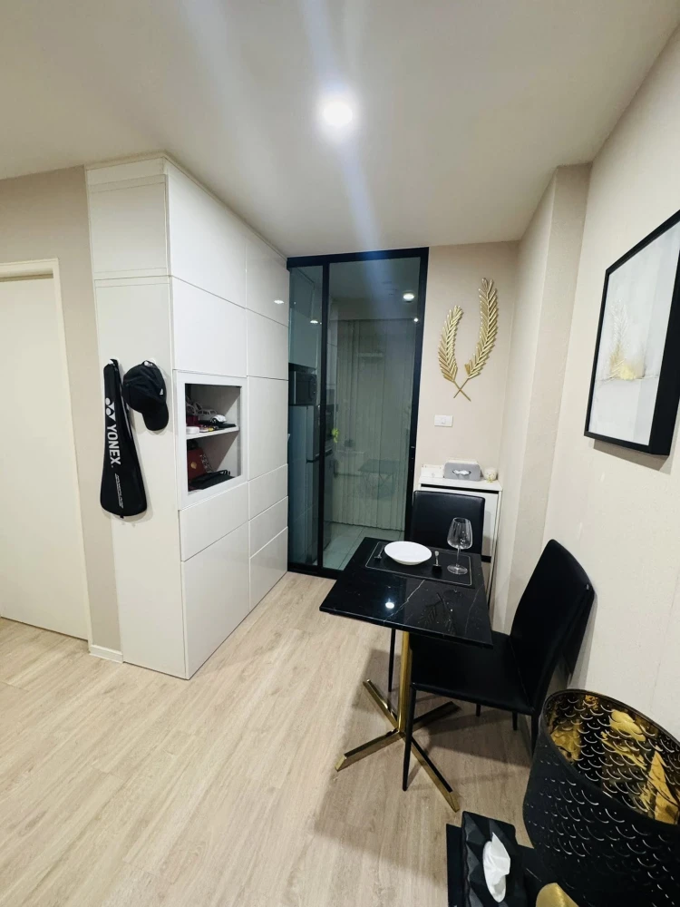 For rent: Icondo Sukhumvit 77 Phase 2. Ready to move in, fully furnished with appliances. Affordable price. Book now, don't miss out!