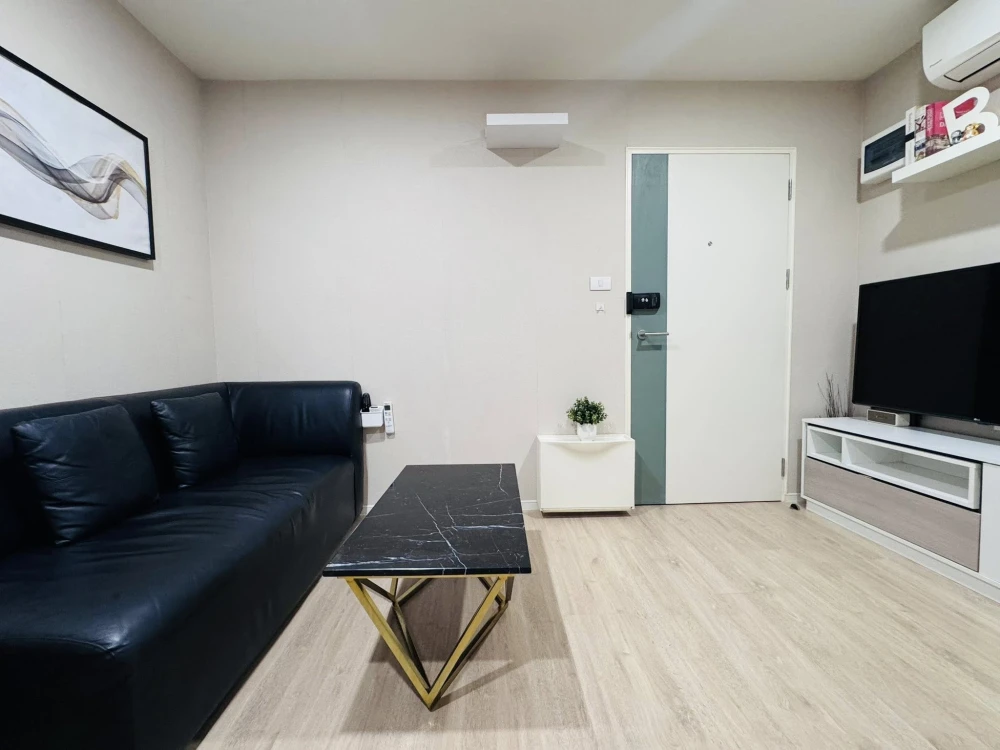 For rent: Icondo Sukhumvit 77 Phase 2. Ready to move in, fully furnished with appliances. Affordable price. Book now, don't miss out!