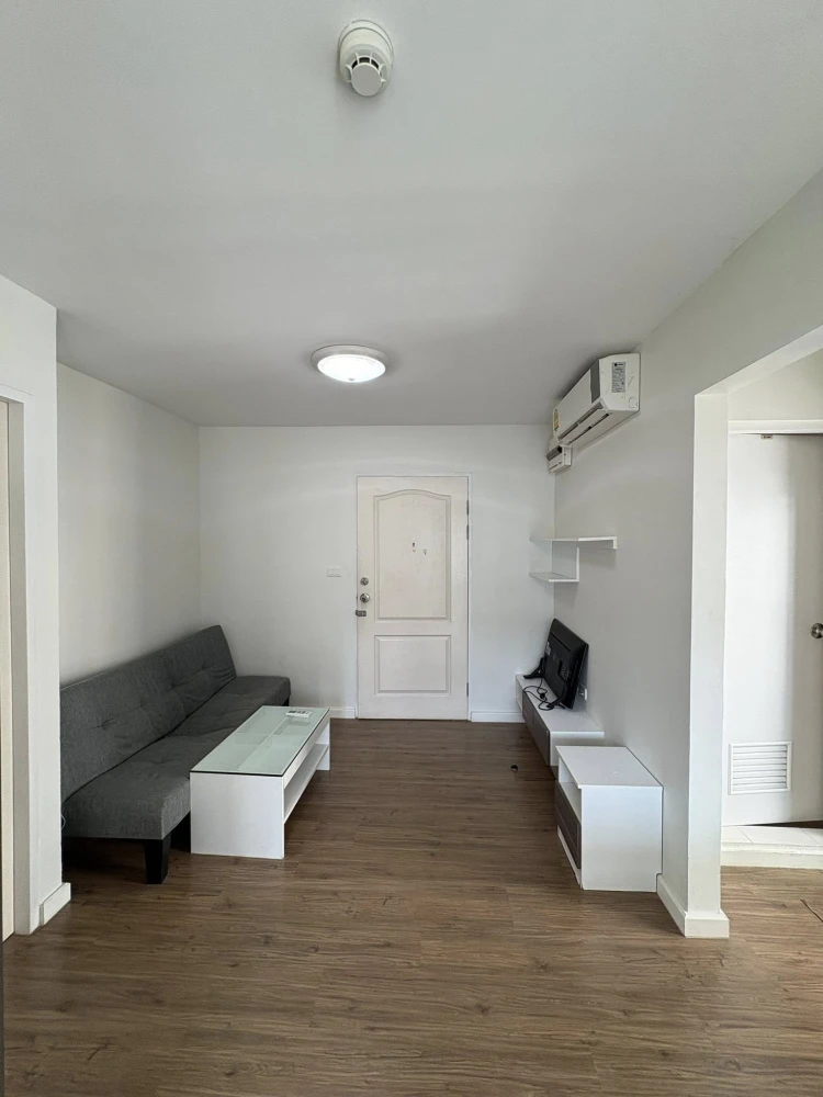 For rent: iCondo Salaya. Spacious rooms with ample living space. Convenient and fully equipped – you won't want to miss this!
