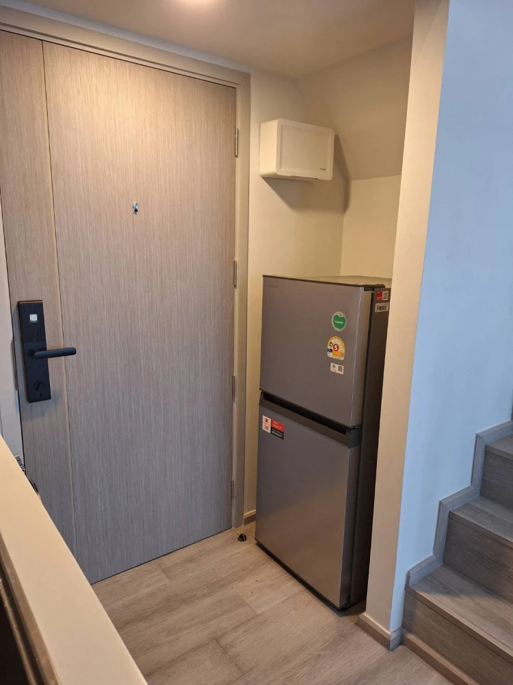 For rent: Ideo Charan 70 - Riverview. High ceilings, spacious and airy, fully furnished. Book now!