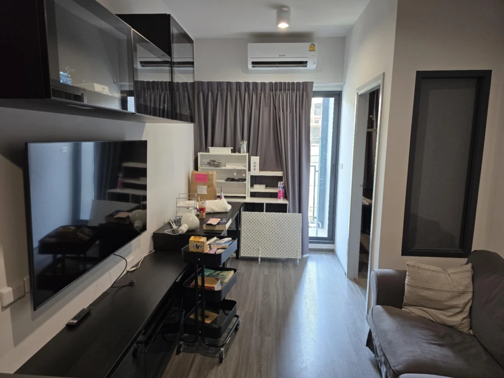 For rent: Ideo Chula Samyan, 1 bedroom, 1 bathroom, fully furnished, good location, convenient transportation, hurry and reserve now!