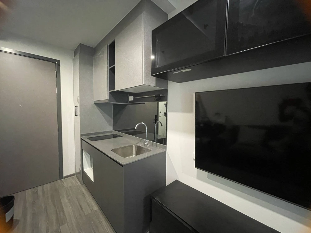 For rent: Ideo Chula Samyan, 1 bedroom, 1 bathroom, fully furnished, good location, convenient transportation, hurry and reserve now!