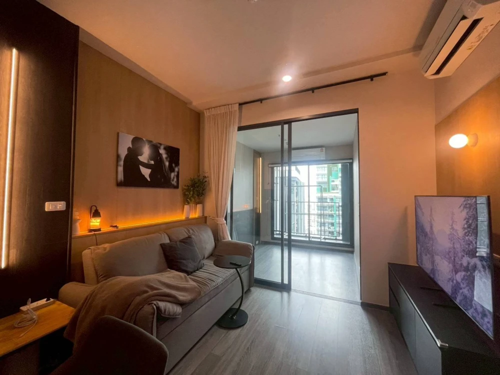 For rent: Ideo Chula Samyan, North-facing unit. Great location, convenient transportation, complete facilities. Book now!