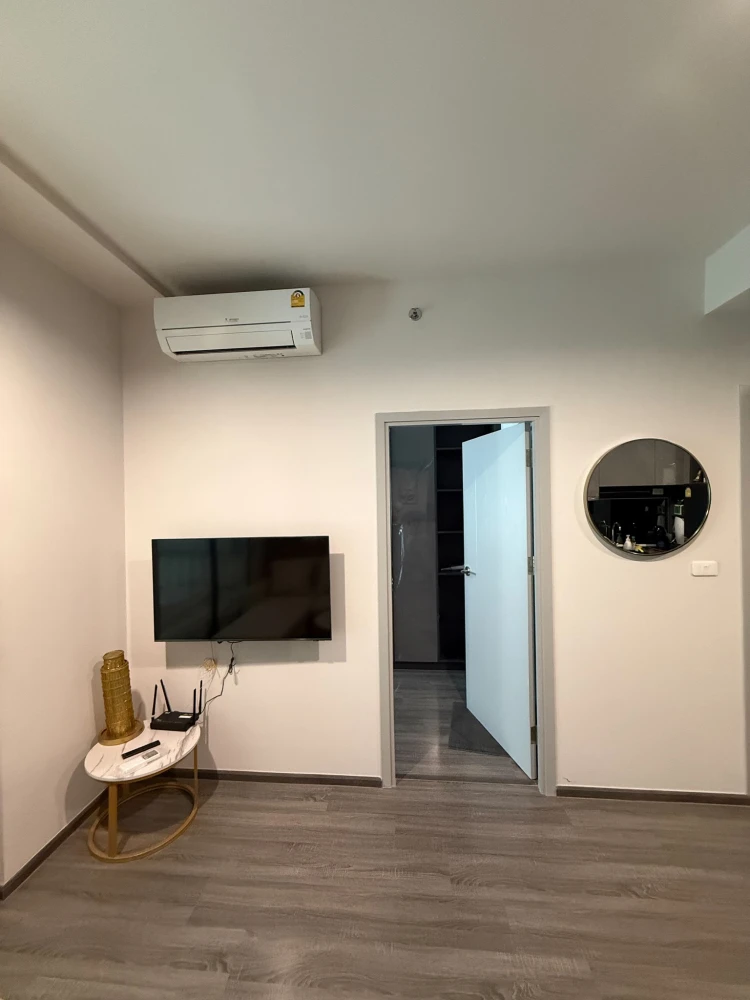 For rent: Ideo Chula Samyan, a nice room, good location, stylishly decorated, comes with complete facilities. Hurry and book now!