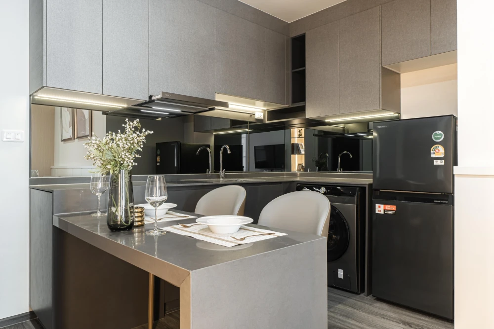 IDEO Chula Samyan for rent, located near the garden on the 19th floor, and the room's window view also overlooks the garden on the ground floor. Ready
