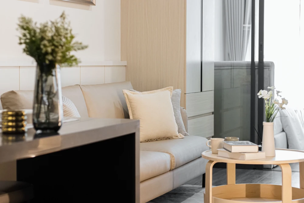 IDEO Chula Samyan for rent, located near the garden on the 19th floor, and the room's window view also overlooks the garden on the ground floor. Ready